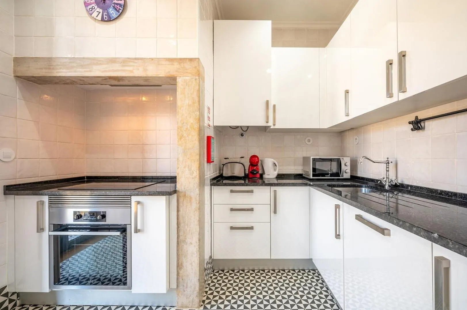 Guestready - Cardo White Apartman Lisboa 0*,  Portugália