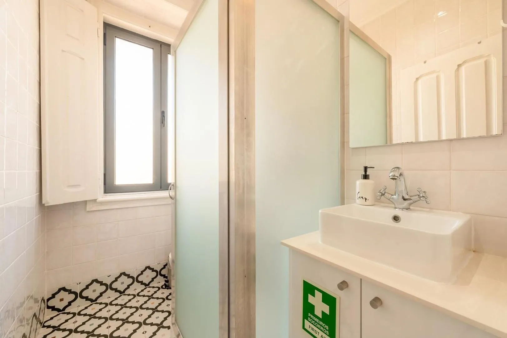 Guestready - Cardo White Appartement Lissabon